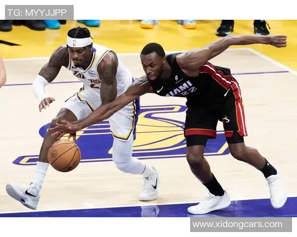 湖人对阵热火精彩赛事直播链接分享与观看指南 湖人对阵热火精彩赛事直播链接分享与观看指南